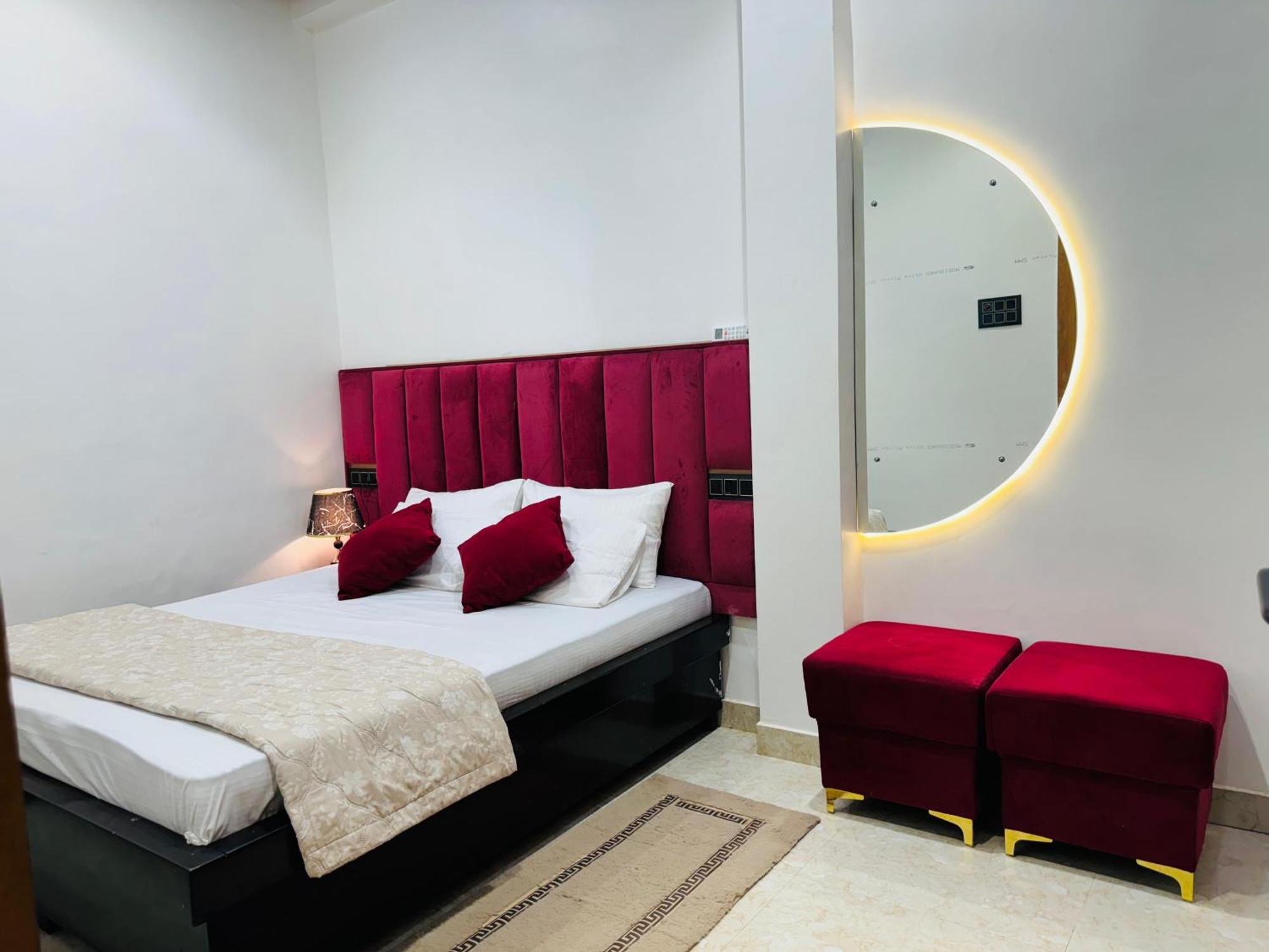 ורנאסי Aura Homestay מראה חיצוני תמונה